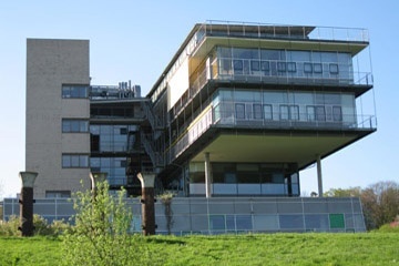 普福尔茨海姆应用技术大学