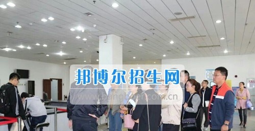 四川省商业服务学校财务科到西南交大犀浦校区参观学习
