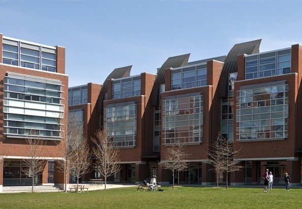 安大略理工大学