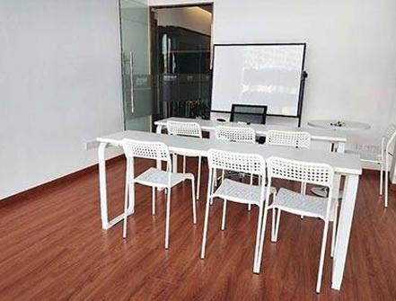 朗思教育教室展示