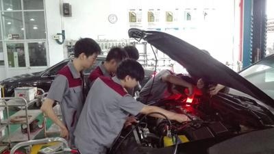 广州瀚达汽修速成班课堂图片