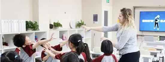 北京明诚外国语学校初中部