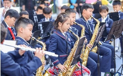 广州市白云区中黄外国语小学