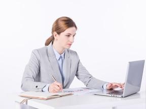 老师都持有国内外的花艺证书