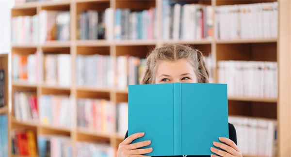 成都华夏旅游商务学校