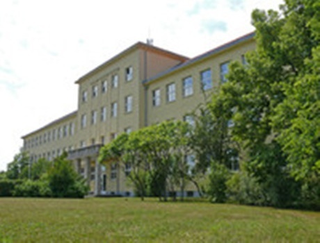 莱比锡教育合作大学