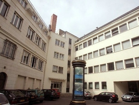 南特通信传媒学院