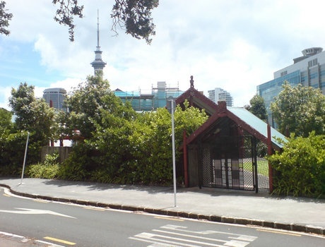 奥克兰理工大学