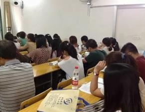自修氛围
