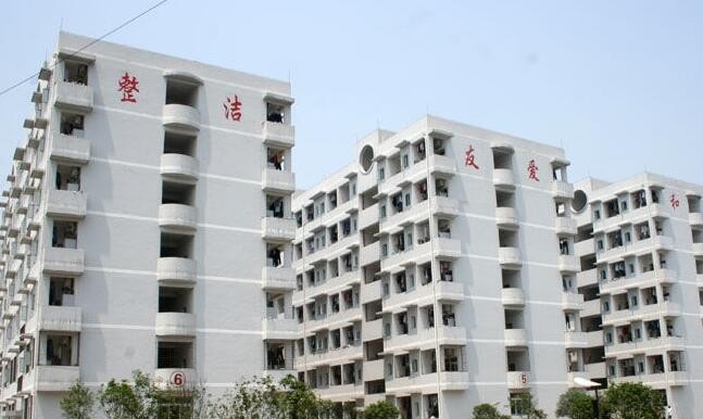 重庆三峡水利电力学校地址在哪里