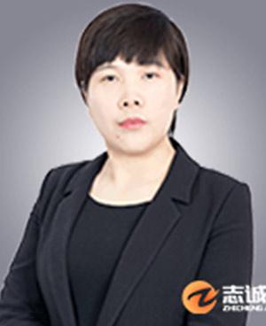 邱雪