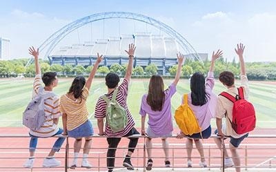 毕业学生