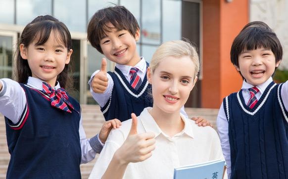 儿童、青少年外教