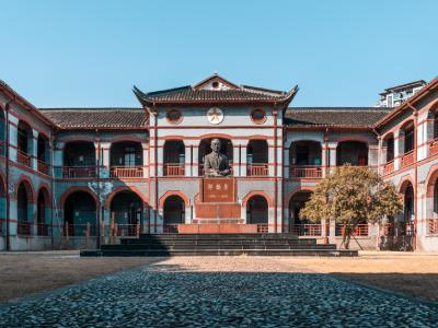 华东政法大学-美国预科课程