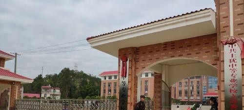 上犹中等专业学校2021年招生录取分数线