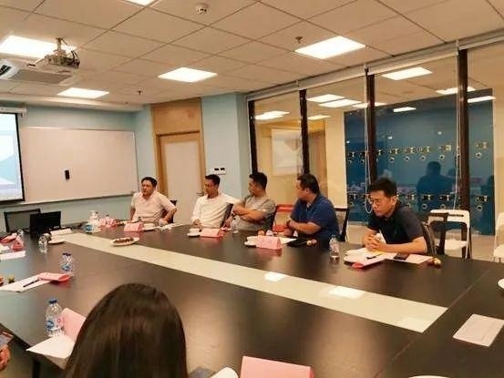 上海常青藤学校融合高中部第二届家委会成立.jpg