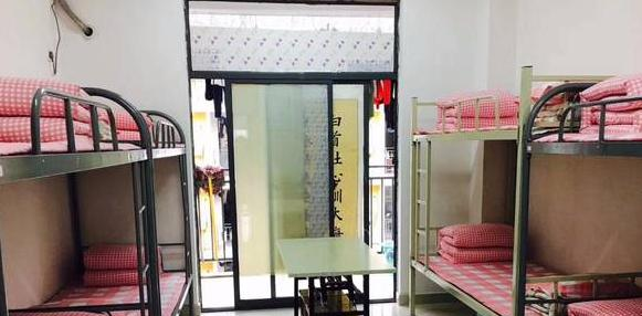 长沙华中涉外职业高中