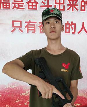 杨教官