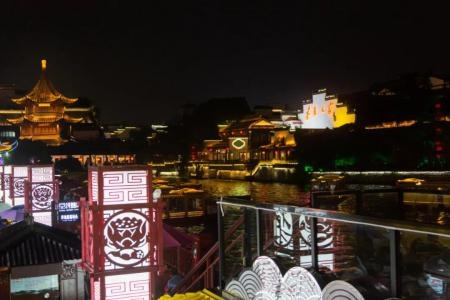 夜泊秦淮.jpg