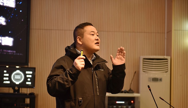 成都石化工业学校