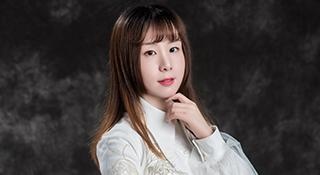 化妆班老师李园园