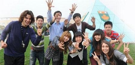 中加枫华国际高中是加拿大BC省海外高中吗?