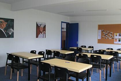 美国Lee Academy高级中学(上影校区)餐厅.jpg