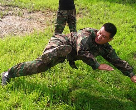 30天少年特种兵营