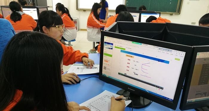 南宁职业技术学校