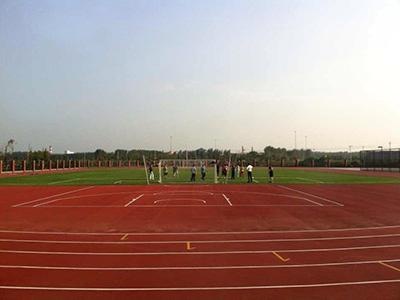 天津黑利伯瑞国际学校操场