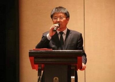 中加枫华国际学校校长2018新年贺词：足够温暖你整个人生的冬天!