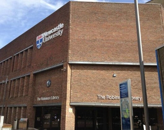 英国纽卡斯尔大学