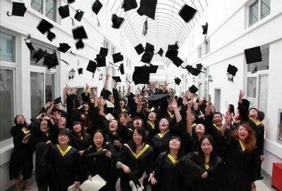 中加枫华国际学校初中部课程设置