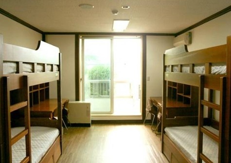 岭南外国语大学
