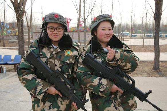 中国少年预备役军事夏令营