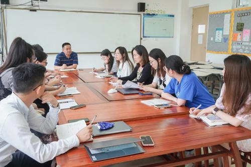 太仓华顿外国语学校教研会议