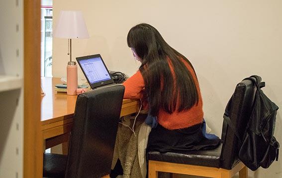 全天候实时在线答疑辅导