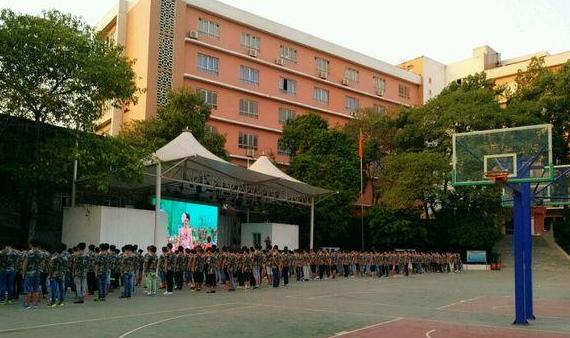 重庆市垫江县职业教育中心2022年招生办