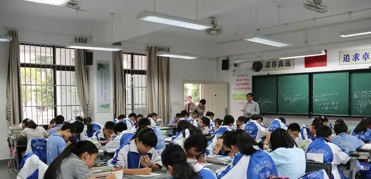 成都石室中学剑桥国际高中2022年课程体系