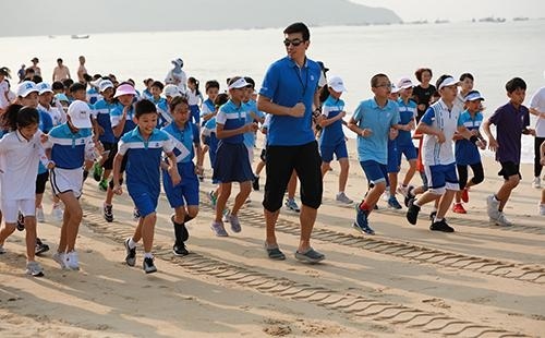 蓝湾未来领导力学校