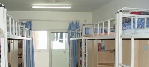富平职业教育中心宿舍条件