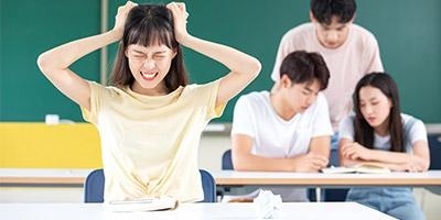 坐不住椅子