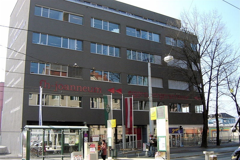 約阿內(nèi)高等專業(yè)學(xué)院