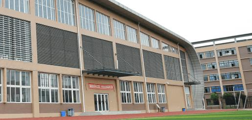 四川省成都市郫都区友爱职业技术学校地址在哪里，哪个地区，哪个城市?