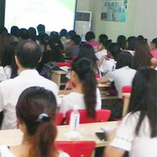 学员上课