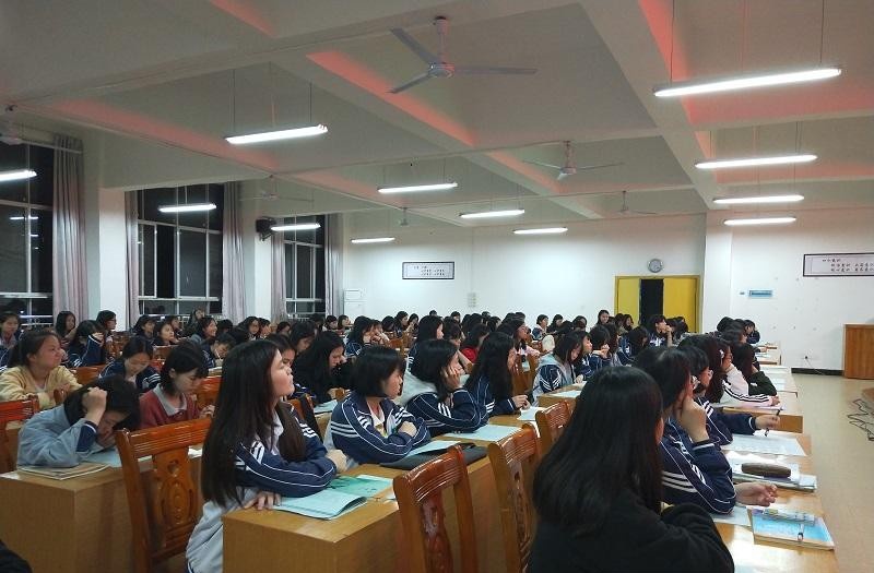 成都礼仪职业中学