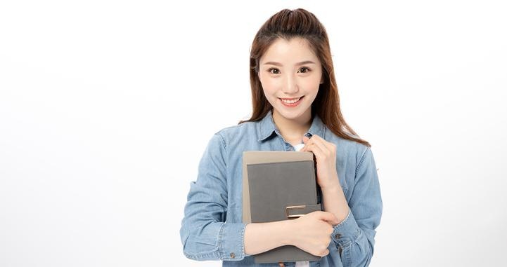 大三及以上在校大学生