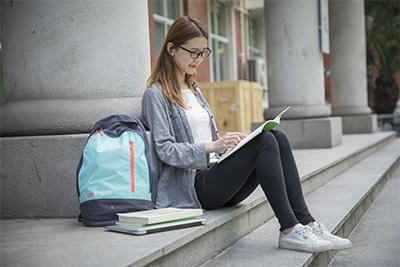 美国本科留学申请配图