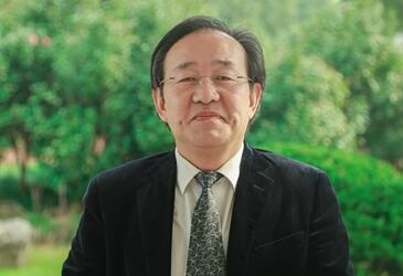上海宏润博源学校总校长：陈文国