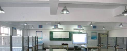 保定机械电子技工学校2022年招生办